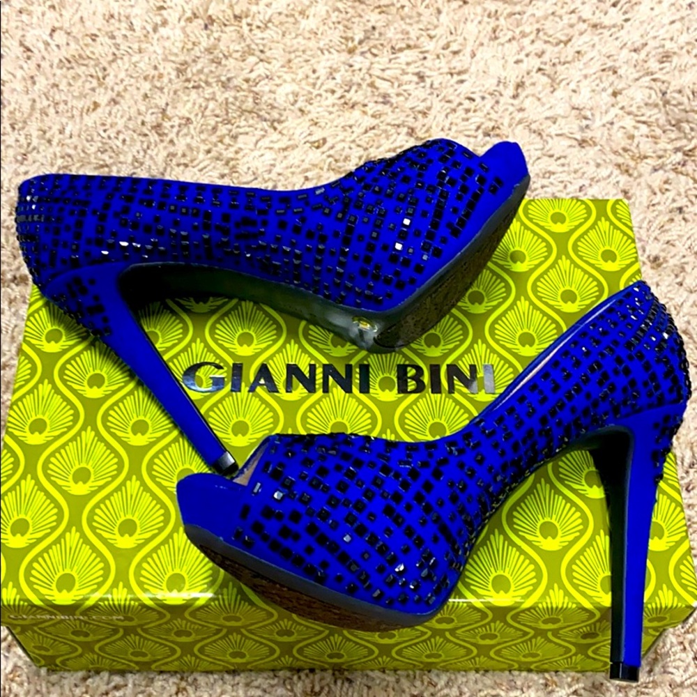 Gianni beanie platform heels